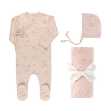 Load image into Gallery viewer, Vintage birds layette set - Blush
