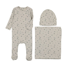 Load image into Gallery viewer, Floral layette set - floral blue
