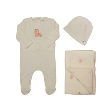 Load image into Gallery viewer, Macaron center print layette set - Snow white girl
