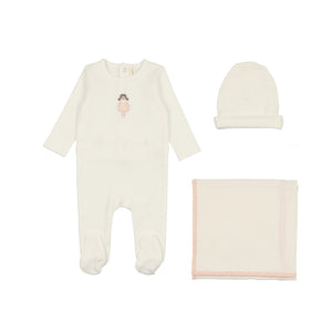 Embroidered layette set - White doll