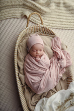 Load image into Gallery viewer, Blush beanie and blanket set
